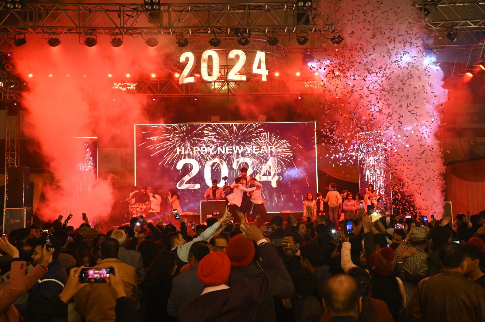 New Year party crowd and confetti at a Tathastu Events production in Lucknow