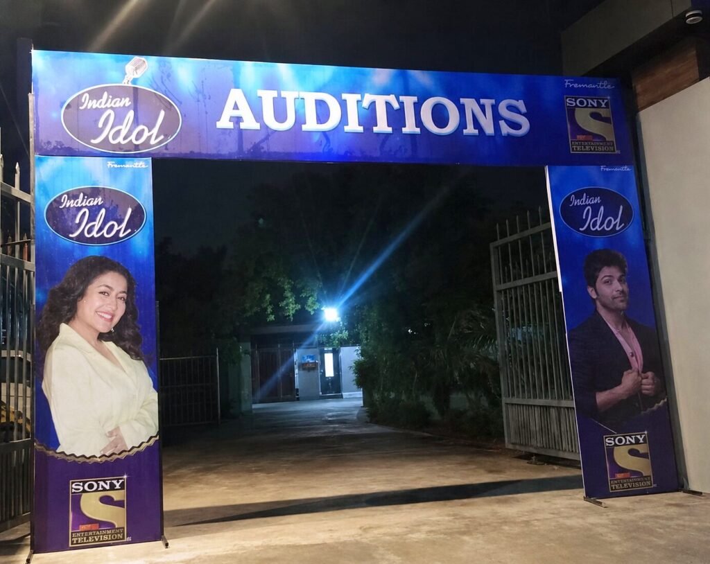 Indian Idol audition entrance gate in Lucknow